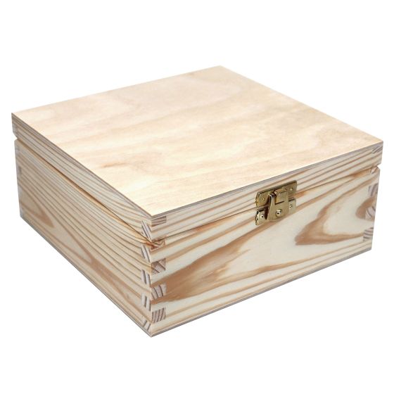 17.5cm Square Pine Box with Gold Clasp